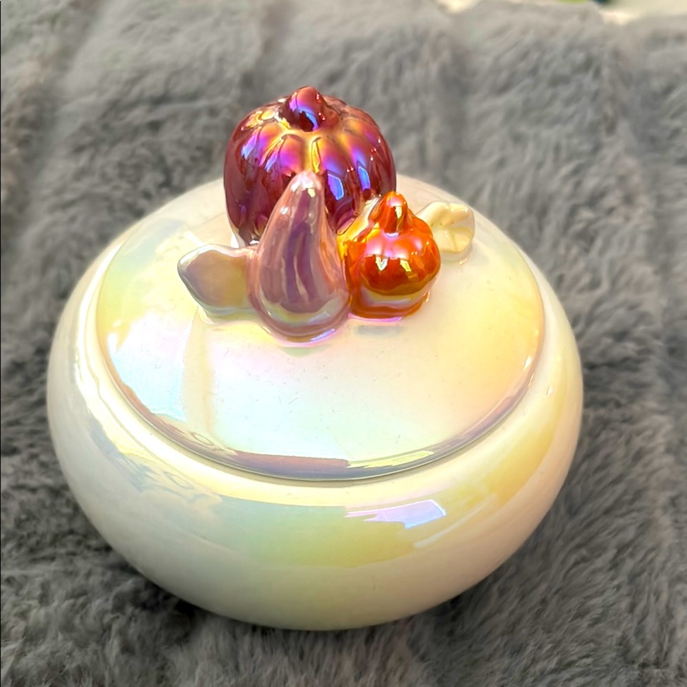 Anthropologie-Fall Figural White Birch & Pumpkin Ceramic Candle 🎃 - Picture 3 of 4